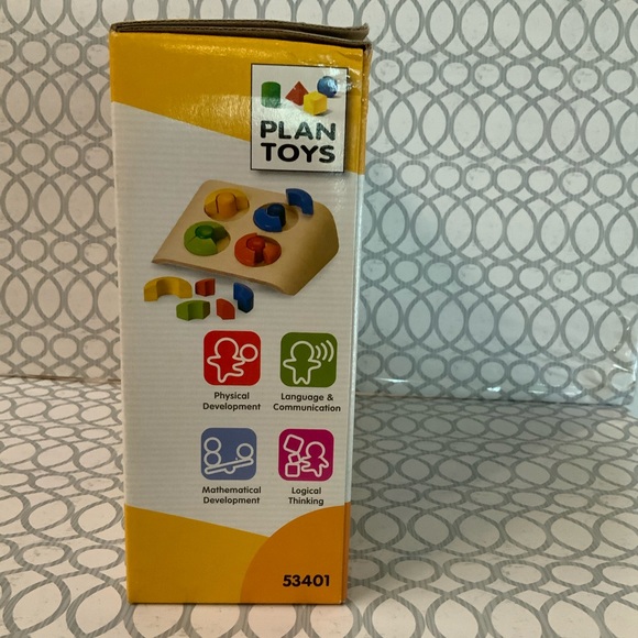 Plan Toys - NWT- Fraction Play set 53401 - Picture 2 of 5